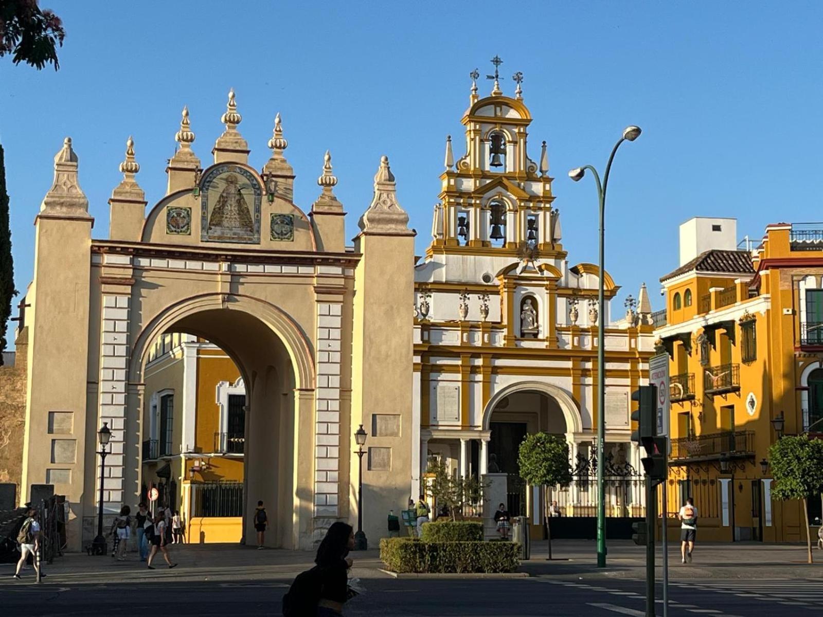 Cozy Apartment Next To Center Seville Ngoại thất bức ảnh
